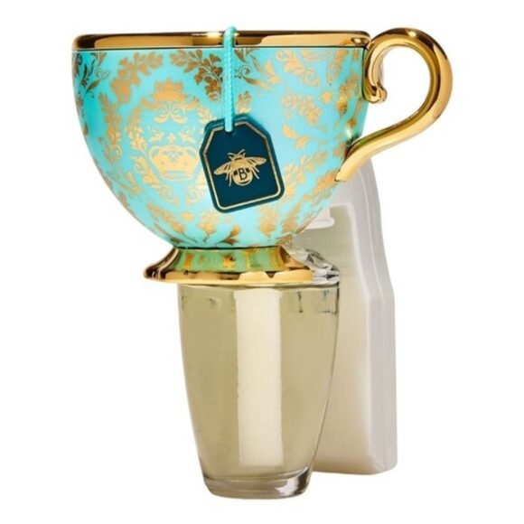 Bath & Body Works x Bridgerton Gift Set Candle Plug Bee PocketBac Holders NWT - Picture 5 of 16